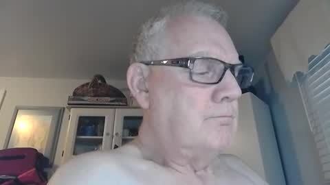 Horny Daddy online show from 28, 10, 2025