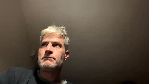 guardiannif_ online show from 28, 2, 2025