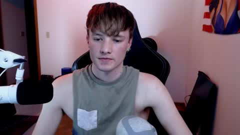 gucciboi4 online show from 8, 2, 2025