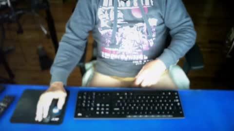 Snapshot of guesswhatigot2 chatting on 18, 6, 2026 guesswhatigot2 online show from 18, 6, 2026