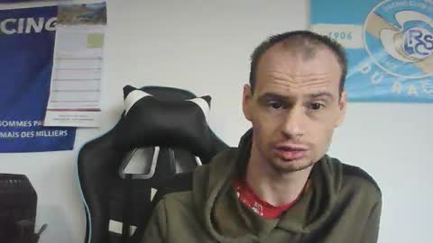 Snapshot of guil67728799 chatting on 21, 11, 2025 guil67728799 online show from 21, 11, 2025