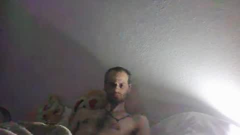 Snapshot of guil67728799 chatting on 6, 4, 2026 guil67728799 online show from 6, 4, 2026