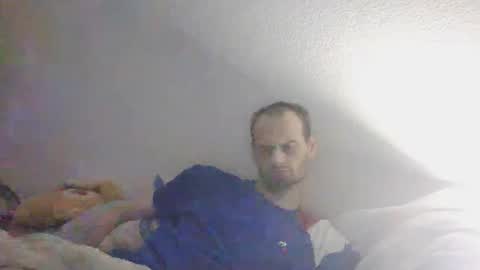 Snapshot of guil67728799 chatting on 7, 4, 2026 guil67728799 online show from 7, 4, 2026