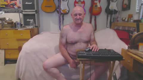 Mario online show from 4, 3, 2025