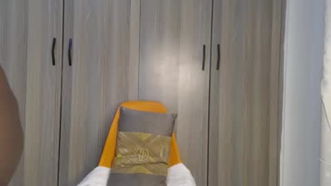 Miss Incredible online show from 12, 1, 2026