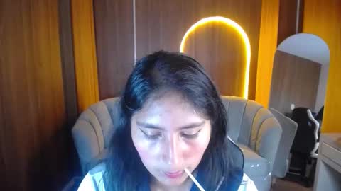 Snapshot of gumball_b chatting on 23, 10, 2025 gumball_b online show from 23, 10, 2025