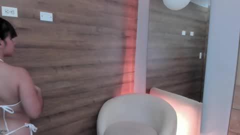 gummyluv online show from 19, 2, 2026