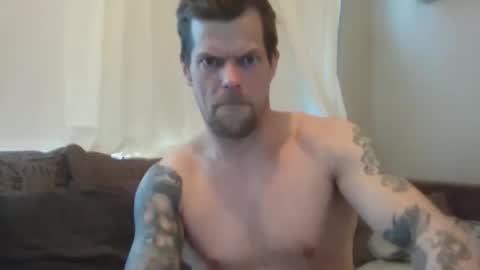 gunnarssonbenni33 online show from 23, 4, 2026