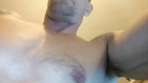 gunnarssonbenni33 online show from 8, 6, 2026