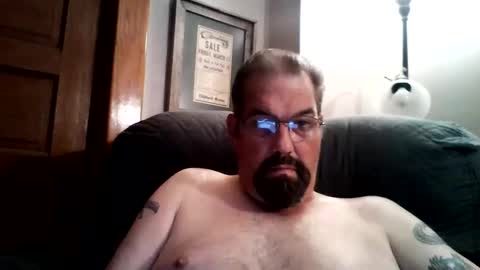 Snapshot of guy4fun8 chatting on 19, 9, 2025 guy4fun8 online show from 19, 9, 2025