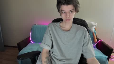 guy_liam1 online show from 4, 2, 2025