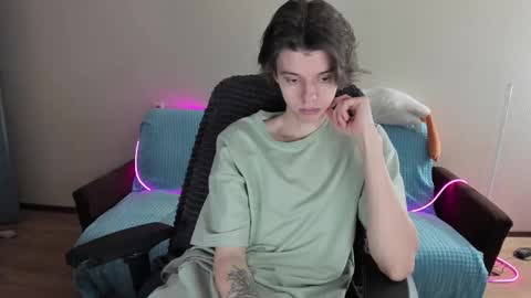 guy_liam1 online show from 10, 2, 2025