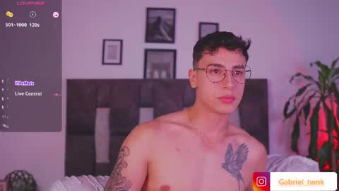Snapshot of guy_twinks chatting on 2, 8, 2026 Gabriel online show from 2, 8, 2026