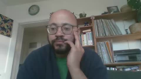 guy_wood15 online show from 4, 12, 2025