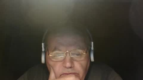 guyboy73 online show from 17, 9, 2025