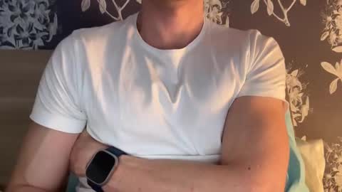 Snapshot of guyfromfinland1981 chatting on 17, 2, 2025 NaughtyFitHusband online show from 17, 2, 2025