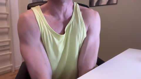Snapshot of guyfromfinland1981 chatting on 8, 3, 2025 NaughtyFitHusband online show from 8, 3, 2025