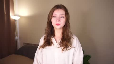 Snapshot of gwennielove chatting on 2, 6, 2026 Molly online show from 2, 6, 2026