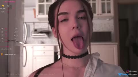 Gwen is back  online show from 7, 3, 2025