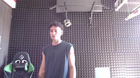 Snapshot of gymbro42 chatting on 15, 5, 2026 Gymbro42 online show from 15, 5, 2026
