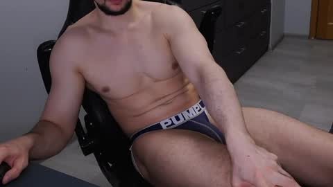gymmaster05 online show from 9, 6, 2026