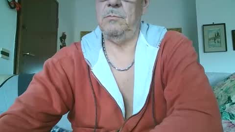 Snapshot of gyrdy chatting on 11, 1, 2025 gyrdy online show from 11, 1, 2025