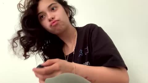 h3nnynlace online show from 9, 3, 2026