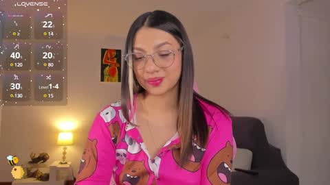 Paulina  online show from 3, 3, 2025