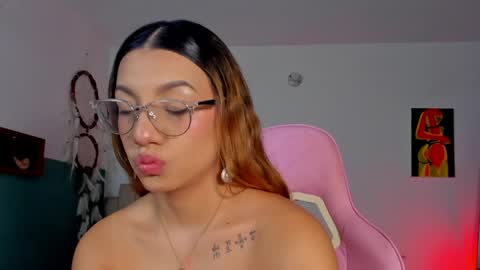 Paulina  online show from 13, 4, 2026