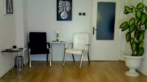 Snapshot of h_blackwood chatting on 14, 6, 2026 H. Blackwood online show from 14, 6, 2026