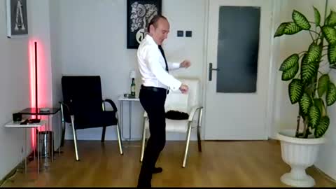 Snapshot of h_blackwood chatting on 18, 6, 2026 H. Blackwood online show from 18, 6, 2026
