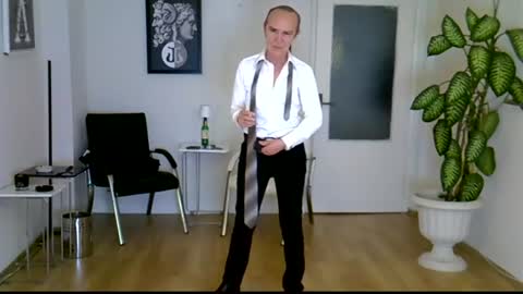 Snapshot of h_blackwood chatting on 26, 6, 2026 H. Blackwood online show from 26, 6, 2026