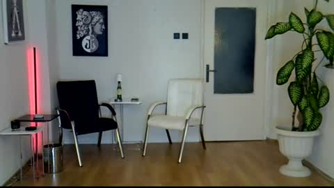 Snapshot of h_blackwood chatting on 30, 6, 2026 H. Blackwood online show from 30, 6, 2026