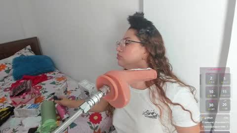 Snapshot of hade_cute2 chatting on 18, 12, 2024 hade_cute2 online show from 18, 12, 2024