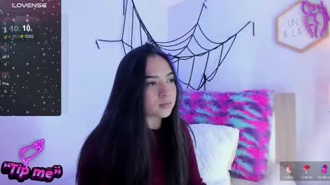 Hadid online show from 30, 10, 2025