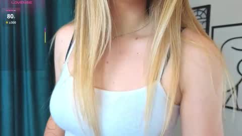 Hi Im Rebecca Glad to see you in my room  PVT is open online show from 14, 9, 2025
