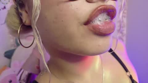 Haely online show from 7, 3, 2026