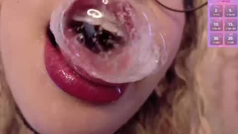 Snapshot of haelycute chatting on 4, 6, 2026 Haely online show from 4, 6, 2026