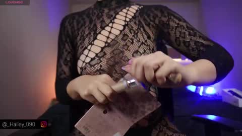 Hailey online show from 22, 12, 2025