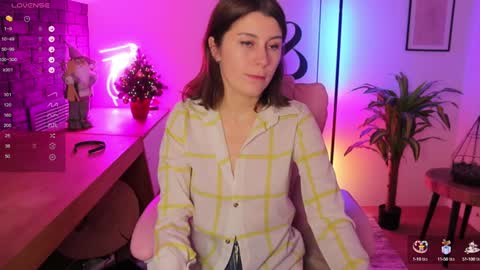 Hailey  Green online show from 20, 1, 2025