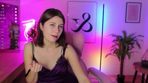 Hailey  Green online show from 20, 1, 2025
