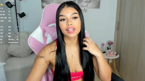 Snapshot of hailey_florez chatting on 3, 6, 2026 hailey online show from 3, 6, 2026