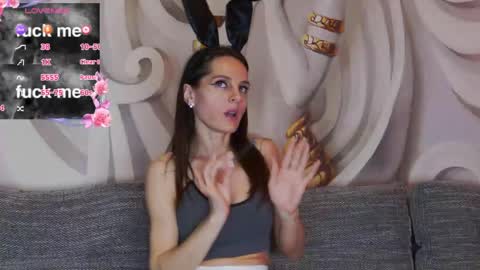 HaileyPeach online show from 4, 4, 2026