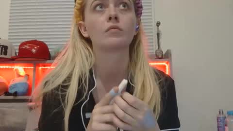 Hailey and d online show from 10, 1, 2026