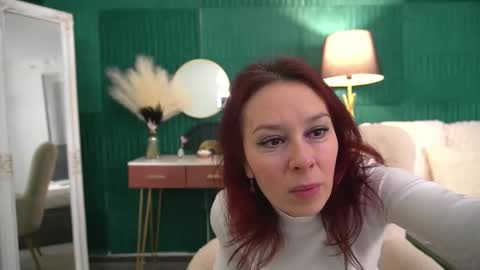 Snapshot of haileymoon85 chatting on 19, 1, 2026 Hailey online show from 19, 1, 2026