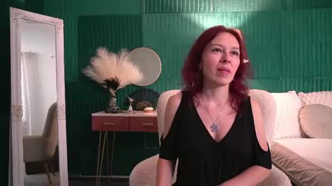 Snapshot of haileymoon85 chatting on 9, 7, 2026 Hailey online show from 9, 7, 2026
