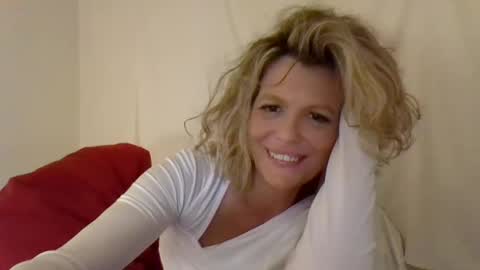 Snapshot of haileys123 chatting on 26, 12, 2024 Hailey online show from 26, 12, 2024