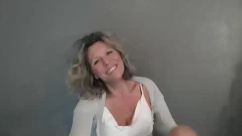 Hailey online show from 12, 4, 2026