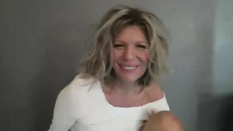 Hailey online show from 19, 4, 2026