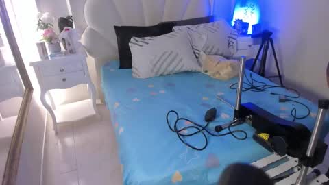 haileysans online show from 27, 3, 2026